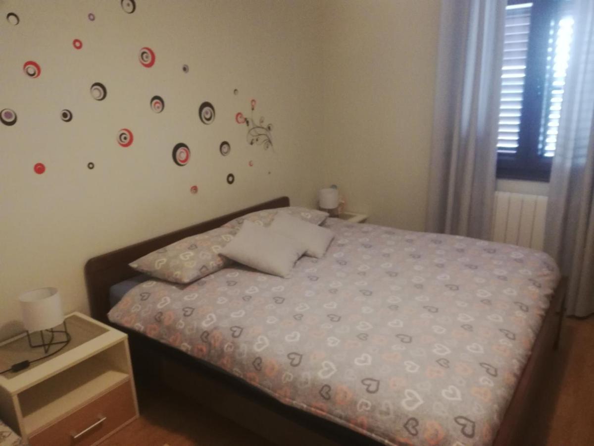 Apartment Fabris Roč Екстериор снимка