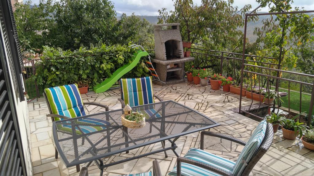 Apartment Fabris Roč Екстериор снимка